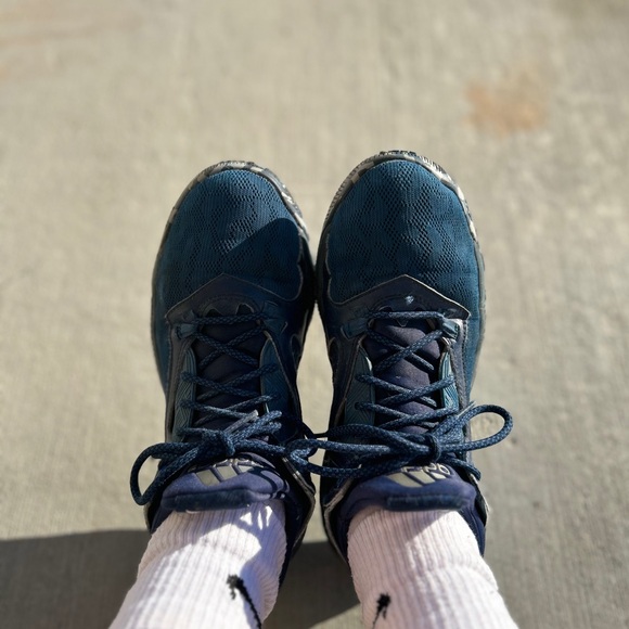 Adidas BrookField Bounce Men’s Basketball Shoes - Picture 5 of 11